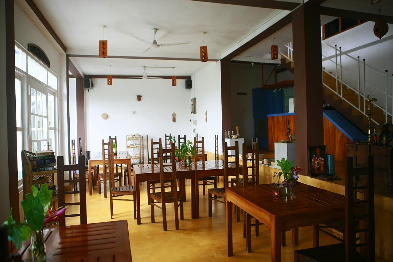 The Change Hotel Kandy Exterior foto